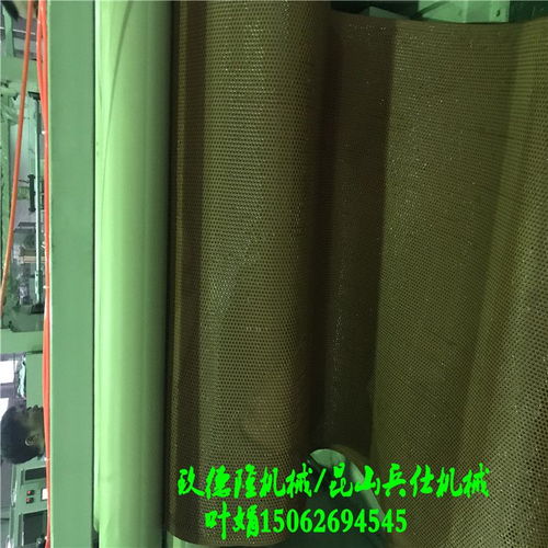 TPV/TPE預(yù)制型塑膠跑道設(shè)備 江蘇透氣性塑膠卷材生產(chǎn)線的創(chuàng)新與應(yīng)用