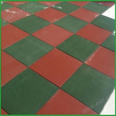 哈爾濱廣場預(yù)制型塑膠跑道施工全流程解析 從準(zhǔn)備、鋪裝到畫線