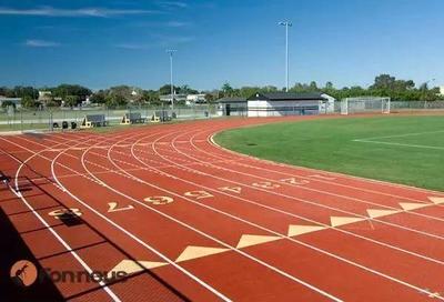 從奧運(yùn)會看跑道發(fā)展史 從煤渣到預(yù)制型卷材的科技飛躍